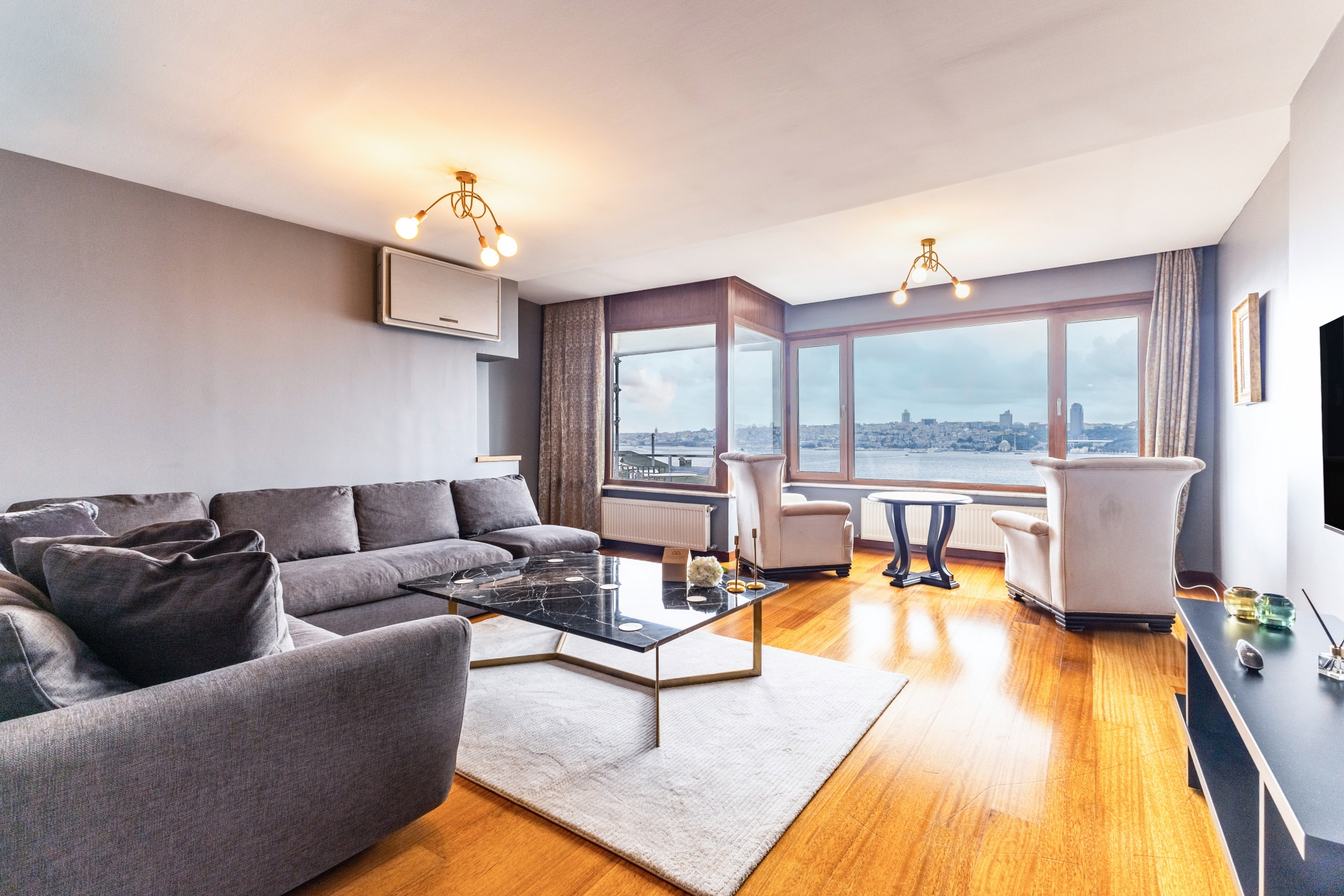 Code 32: Duplex Flat w Panoramic Bosphorus View and Terrace
