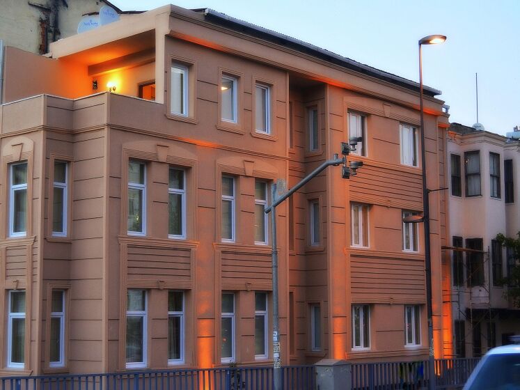 Code 2040 Fide Hotel