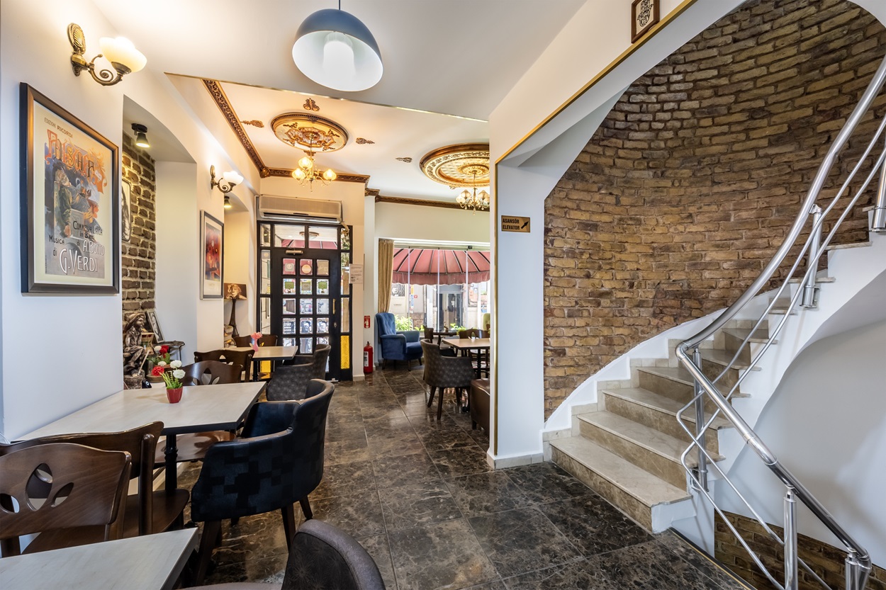 code 2043 Taksim TRUST